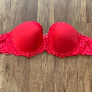 NEW Victoria's Secret Sexy Red Lace Strapless Bra
